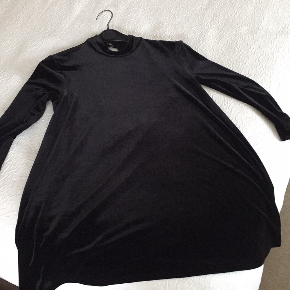 Urban outfitters Black velvet dress/tunic size S!